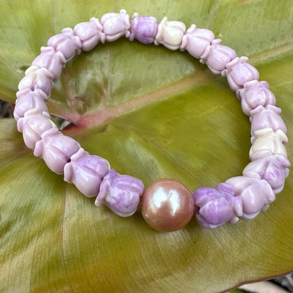 257A. Pua Kalaunu & Edison Pearl Bracelet Made in Maui - Picture 8 of 12